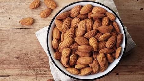 Almonds: For improving sleep quality, fighting insomnia